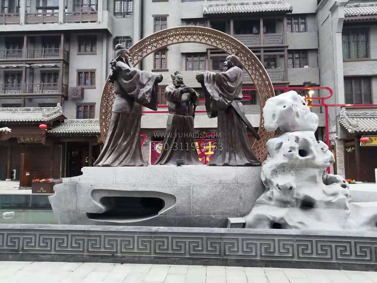 山西运城盬街刘关张桃园三结义铜雕景观雕塑
